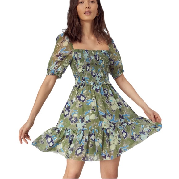 Wilfred Dresses & Skirts - Wilfred Laken Short Sleeve Mini Dress in Sage Frost/Blues Sz M